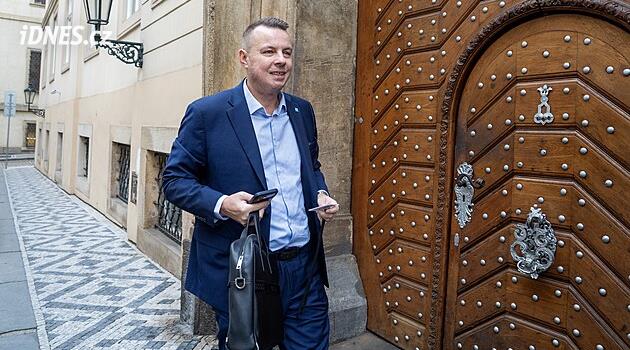 Rajchlova komise k Dozimetru znovu zasedá. Chce odhalit vyšetřovací selhání