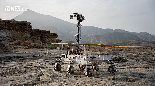 Prototyp robotického vozítka pro Mars vyrazil na první cestu. Evropská mise ExoMars se rozjíždí