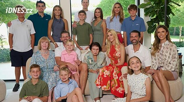 Trumpova tchyně oslavila 100. narozeniny. Vnučka Ivanka pro ni připravila oslavu
