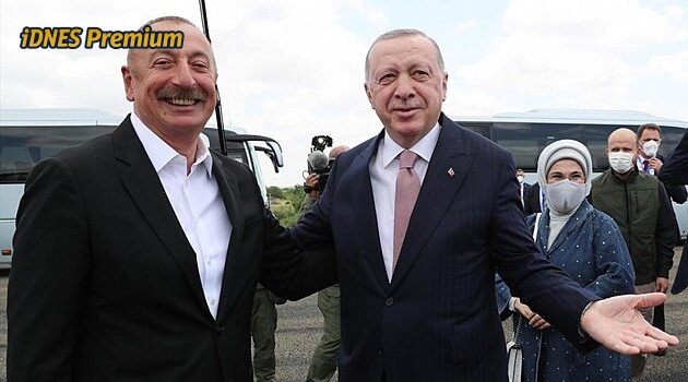 Ázerbájdžán se rozhádal s Turky. Věrné spojenectví kazí děti v hidžábech
