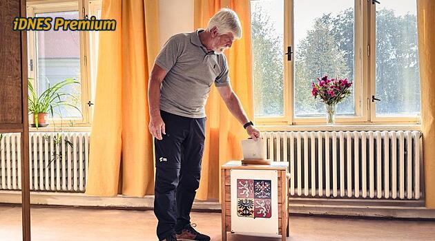Prezident u voleb? Někomu zavřel hubu, narážejí v Černoučku na návštěvu Macinky