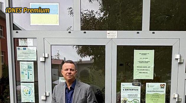 Volby v Hradci: PRO s Rajchlem propadli, příznivce opět rozhorlil ukrajinskou vlajkou