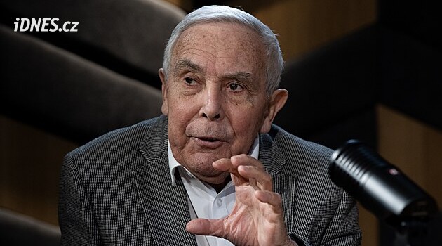 Profesor Pavel Pafko se topil Vltavě. Dramatické chvíle popsal známý záchranář Marek Dvořák