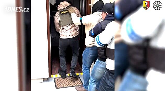 Podal inzerát, pak ukázal video. Podvodník vylákal od lidí zálohy na pronájmy bytů