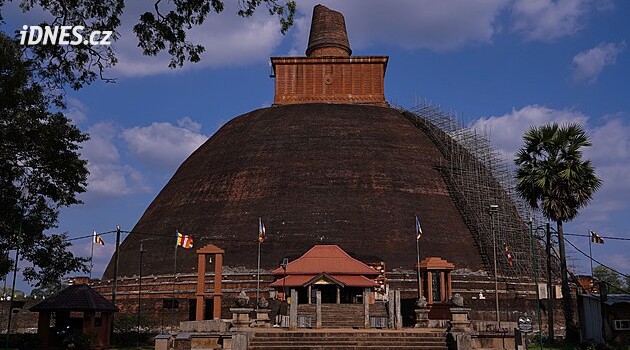 Srí Lanka skrývá cihlový zázrak. Stúpa se řadí mezi největší stavby starověku