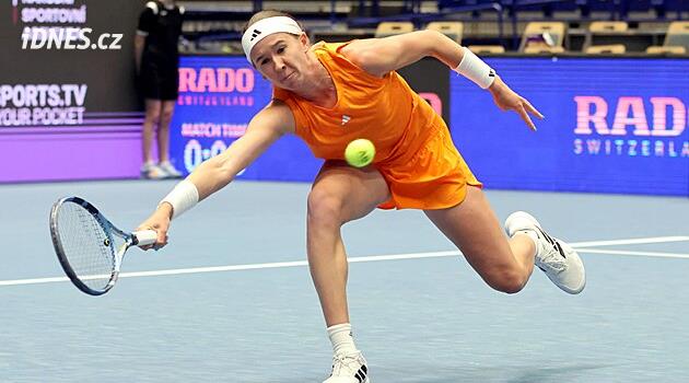 Tenisçi Nikola Bartůňková 1. turdan Austin'e yükseldi