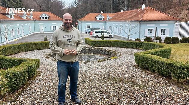 Psikolog Milan Studnička, Tereza'nın Nové Hradů'daki spa'sını onarıyor