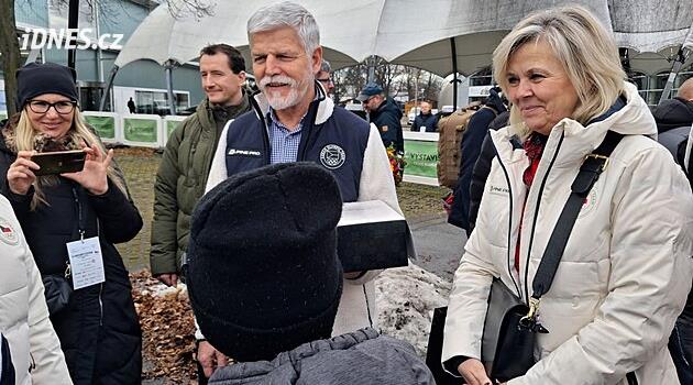 Başkan Pavel ve eşi Olimpiyat festivaline geldi