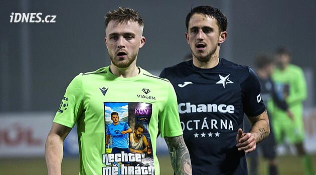 Jakub Emmer, futbolcu ve berber: Kendi kendine saç kesme antrenmanı yaptı