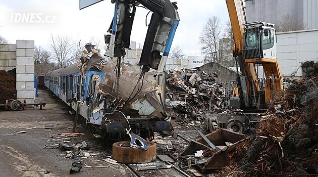 České dráhy se zbavují starých vozidel, loni jich poslaly do šrotu 279