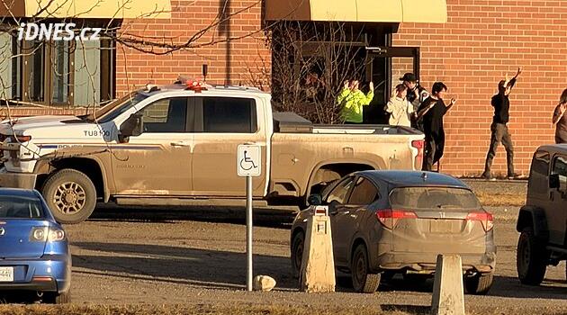 Vzdala školu, změnila se z muže na ženu. A masovým vražděním šokovala Kanadu