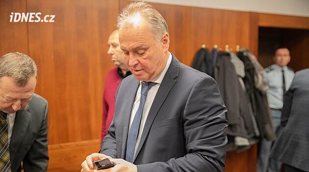 Místo pěti let vězení podmínka. Odvolací soud zmírnil trest za podvod s dotacemi