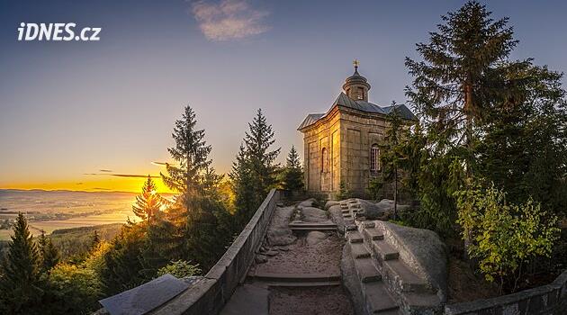 Víkend na Broumovsku: Skály, které možná ještě neznáte, a barokní ticho s duší