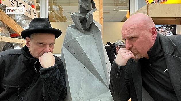Ještě nestojí, už má výstavu. Dvorecký most dobývá Prahu