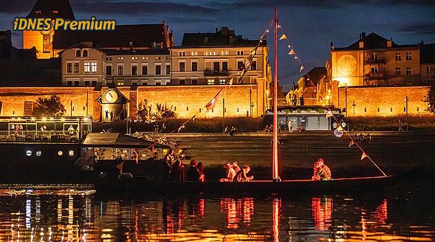 Věznice v sudu a perníkový chodník slávy. Co skrývá skvost na mapě Polska