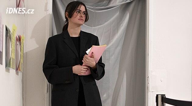 Hybernská Kampüsü: Darja Lukyanenko'nun Başkasına Ait sergisi nedir?