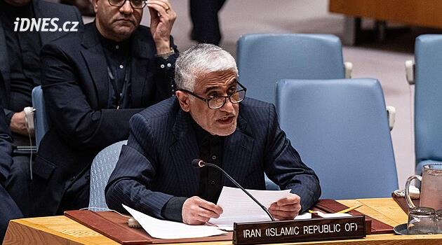 Posíláte experty, ponesete odpovědnost. Írán viní Ukrajinu z aktivní účasti ve válce