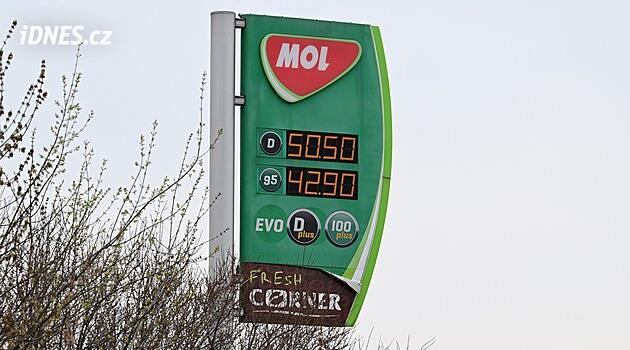 Hra s ohněm, chaos jako za covidu. Europoslanci kritizovali Babiše kvůli maržím