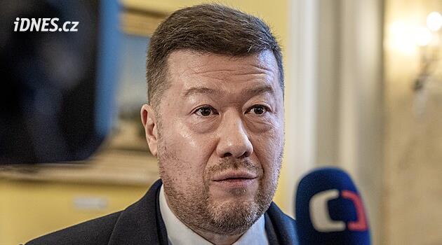 Řešením drahých energií by bylo zajištění surovin znovu i z Ruska, řekl Okamura