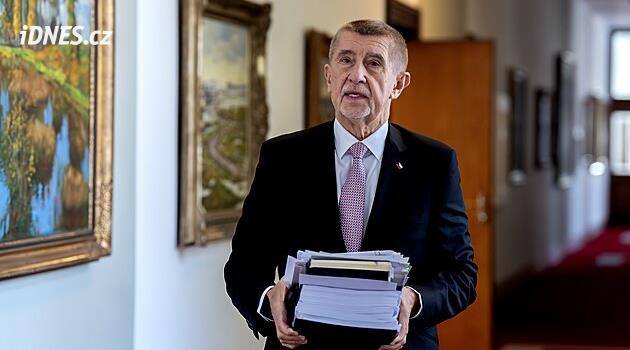 Marže u pohonných hmot jsou nehorázné, říká Babiš. Navrhne jejich zastropování