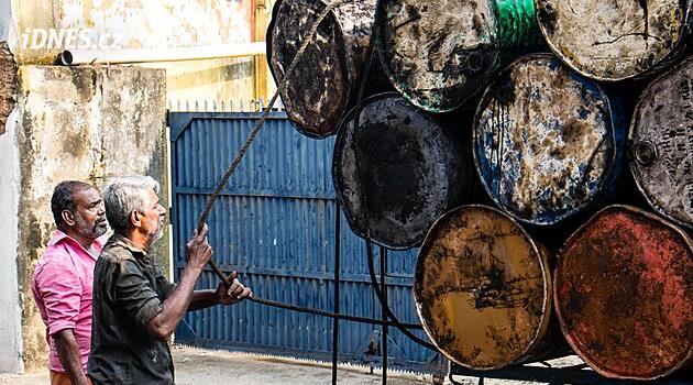 Trump prodloužil příměří, blokáda trvá. Írán hrozí ničením ropného průmyslu