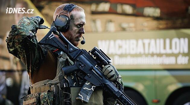 Neukázat vše. Bundeswehr straší sociální sítě, příspěvky z kasáren projdou cenzurou