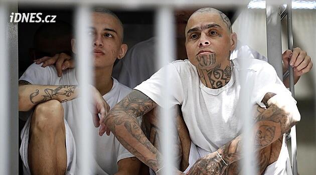 Salvador schválil doživotí pro mladistvé, čeká je za vraždu či znásilnění