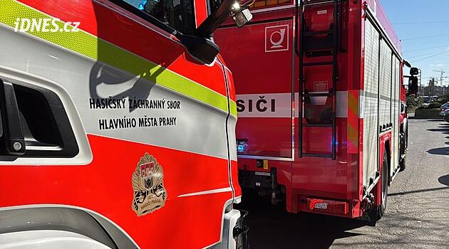 Tragický požár bytu v pražských Nuslích, jeden člověk nepřežil