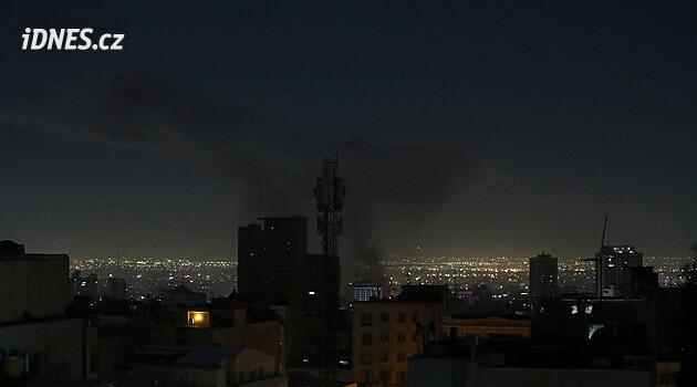 V Teheránu se spustila protivzdušná obrana, podle médií kvůli dronům