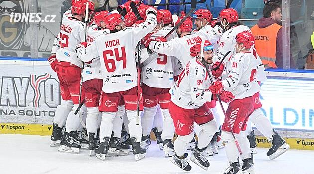 Hem Vary hem de Třinec ekstra ligde çeyrek finalde ikinci galibiyetlerini aldı