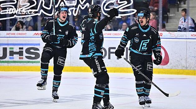 Hokey ekstra ligi ONLINE: çeyrek final maçlarını canlı izleyin