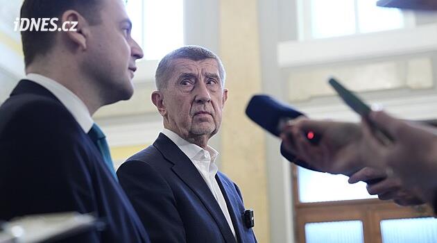 To si nesmí dovolit, budu to řešit. Babiš zpražil Turka za slova o deratizaci úředníků