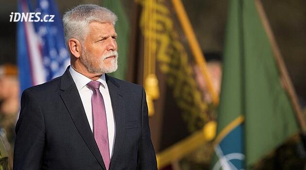 Pavel trvá na své účasti na summitu NATO,  sejde se kvůli tomu s Babišem