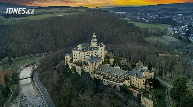 Kale ve şato sezonu açılıyor, birçok kişi giriş ücretini artırdı