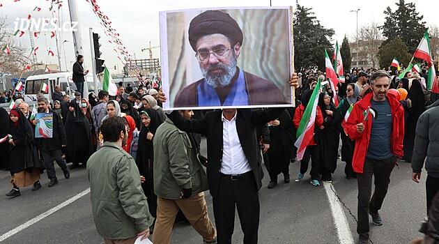 Chameneí čeká na protézu nohy a plastiku obličeje. Kvůli zranění má potíže mluvit