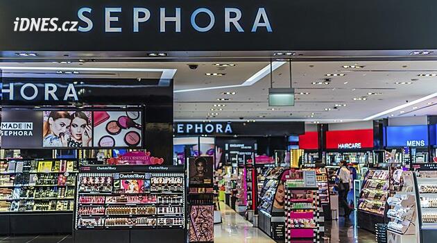 Çocuklara yönelik uygunsuz kampanya. Sephora ve Benefit sorunlarla karşı karşıya