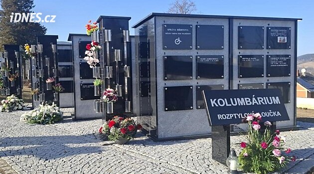 Praktičtější i levnější. Kolumbária zažívají boom, vznikají ve velkém