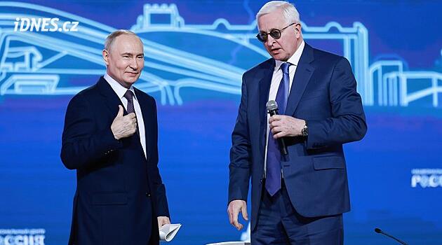 Přispějte na válku, vyzval Putin šéfy firem. Vlastník superjachty slíbil miliardy rublů