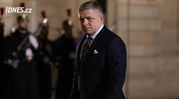Fico svými výroky zpochybnil slovenské závazky vůči NATO, píší média. Podle některých si chce naklonit voliče