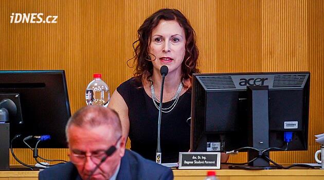 České Budějovice'deki partiler ve hareketler sonbahar seçimlerinin liderlerini temsil ediyor