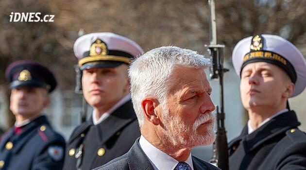 Média veřejné služby by neměla být závislá na vůli vlády, řekl prezident