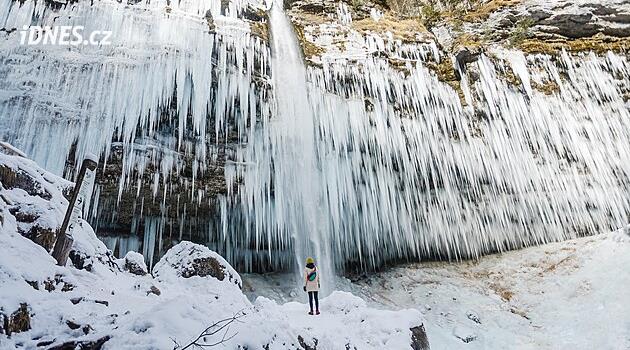 Slovinské ledové království. Největší vodopády se mění v obří zamrzlé stěny