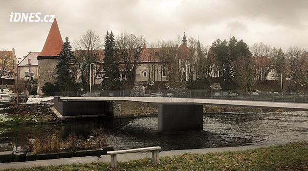 Český Krumlov bira fabrikasının yakınında yeni bir köprü inşa etmeye hazırlanıyor