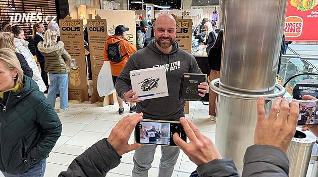 „Mohla by tam být zlatá cihla.“ Prodej zbloudilých balíků brali v Plzni jako adrenalin