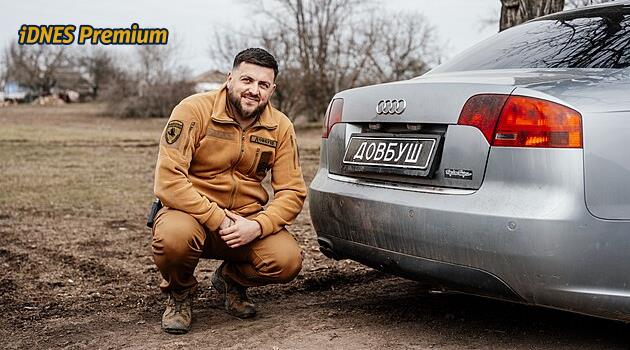 Rozpáral si pupek, tak mu říkají Císař. Jak vznikají volací znaky ukrajinských vojáků