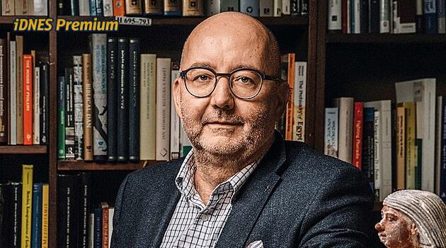 Zítra se můžeme probudit do úplně nové reality. Egyptolog Bárta o kolapsu civilizací