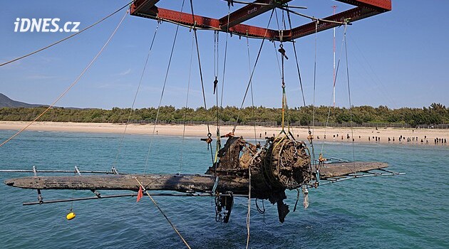 Japonci vytáhli z moře vrak vzácné stíhačky, nástupce legendárního Zera