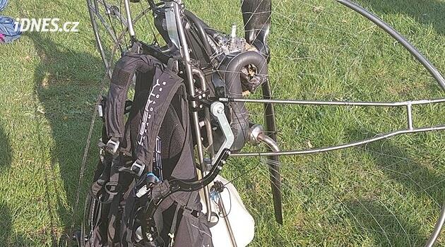 Strakonice'de bir kadın yamaç paraşütüyle iniş yaparken yaralandı