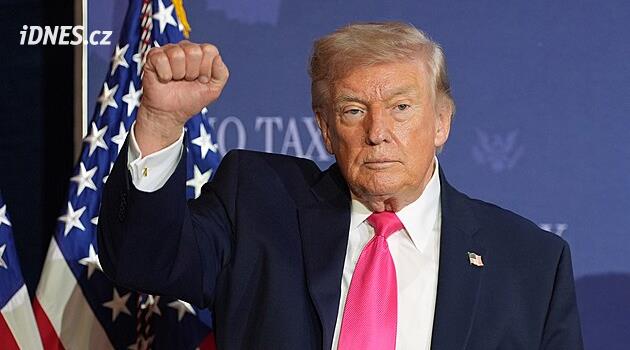 Trump hrozí Íránu zachováním blokády. Příměří možná neprodloužím, dodal