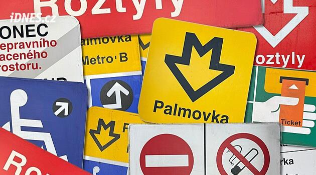 Staré cedule z metra za tisíce? Lidé se cenám diví, i tak se po nich zaprášilo
